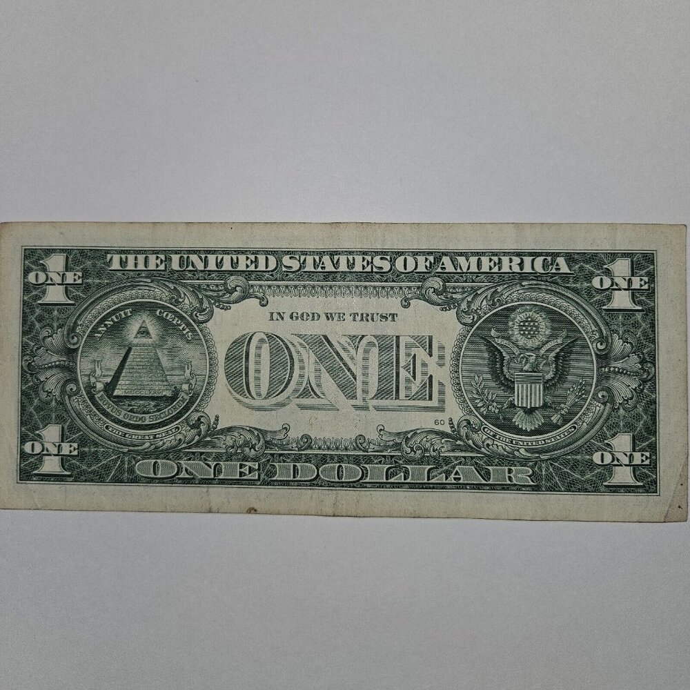 One Dollar Bill Star Note Series 2017 L06665281* Featuring The Beast #666 (B217) - Picture 3 of 4